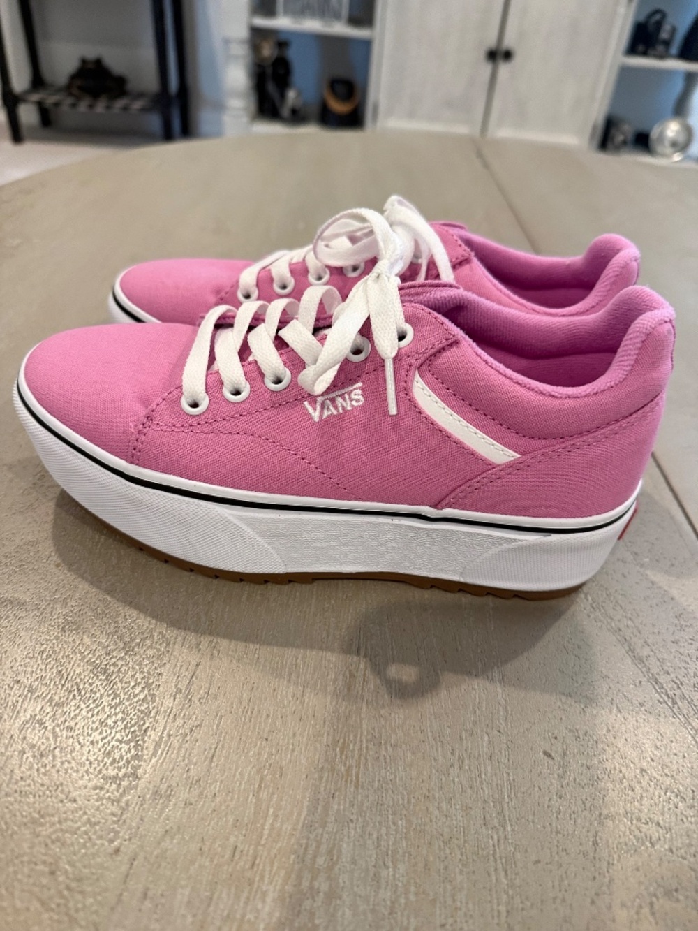 Vans Violet Pink Woman's Sneaker, Sz 6.5 M - Picture 2 of 6